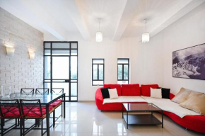 Nice 2BR near Gordon Beach by HolyGuest